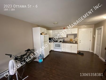 1 bed, 1 bath apartment located downtown - Photo 4