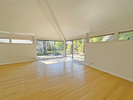 5 bedroom detached house to rent - Photo 2