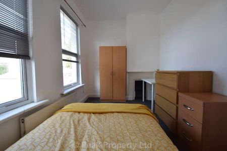 ??students?? All Rooms Available! Student House Share - Salisbury Avenue, Westcliff On Sea, SS0 - Photo 2