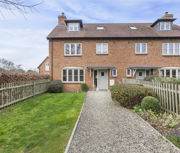 3 bedroom semi-detached house to rent - Photo 3