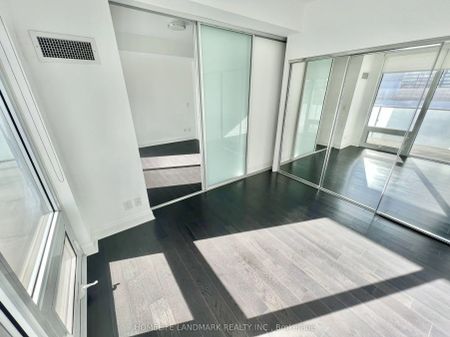 1080 Bay Street #503 - Photo 4