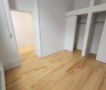 1 CH - 1 SDB - Montréal - $1,245 /mo - Photo 4