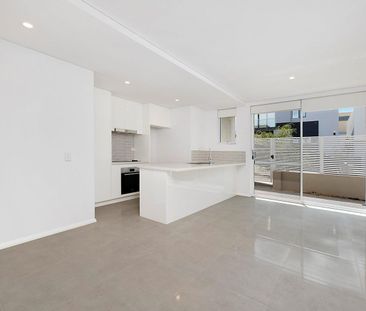 Luxury Living! - Photo 3