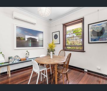 Character and Comfort in Cottesloe! - Photo 6