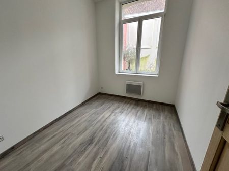 Appartement rénové à neuf avec belle terrasse et jardinet au calme - Photo 2