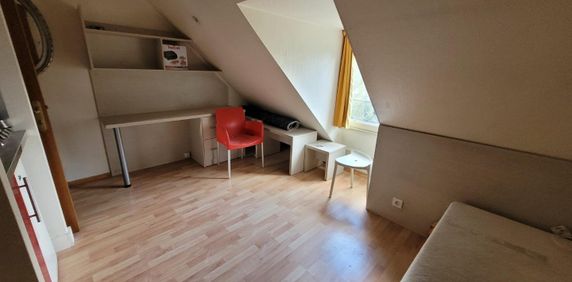 Location Appartement 1 pièce 12m² LILLE 59800 - Photo 2