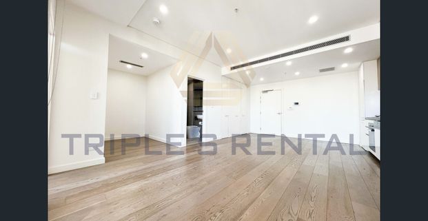 UNFURNISHED ONE-BEDROOM APARTMENT WITH PARKING SPACE! - Photo 1