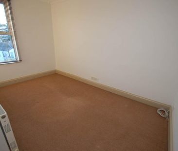 4 bedroom terraced house to rent - Photo 6