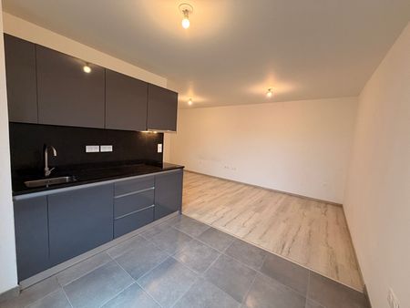 Location Appartement 1 pièce 30m² - Photo 4