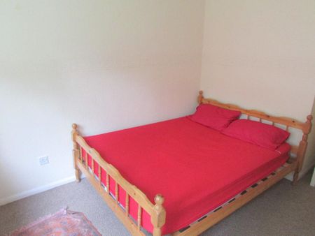 Gerrard Avenue, Warrington, Cheshire, WA5 - Photo 3