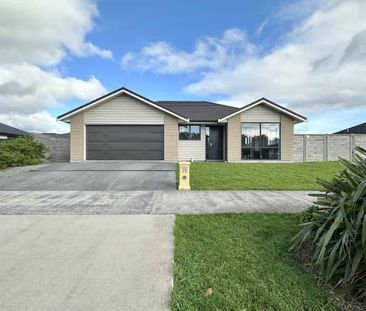 4 Bedroom Home in Wallaceville - Photo 3