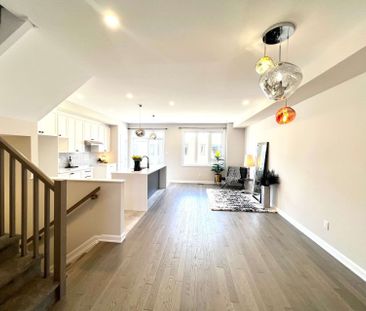 For Lease - 511 Moyard Drive, Barrhaven, Ontario - Photo 1