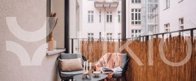 RONCAL - 3 Schlafzimmer Wohnung Mit Balkon in Friedrichshain - Photo 1