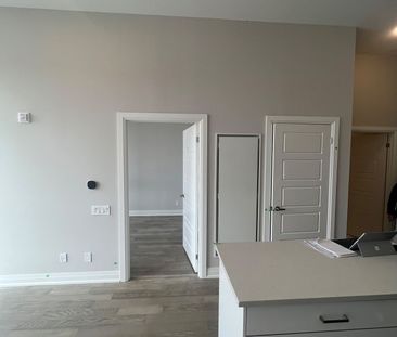 For Lease - 3265 Carding mill Trail Unit# 108, Oakville, Ontario - Photo 5