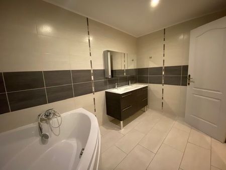 BEL APPARTEMENT - Photo 5