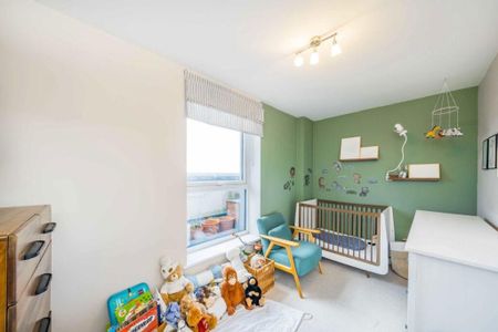 2 Bed Flat, Robinson Road, SW17 - Photo 3