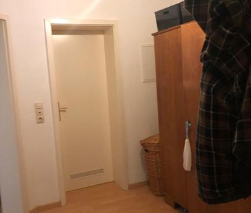 Helle 2-Raum Wohnung mit Balkon und Badewanne zu vermieten - Foto 1