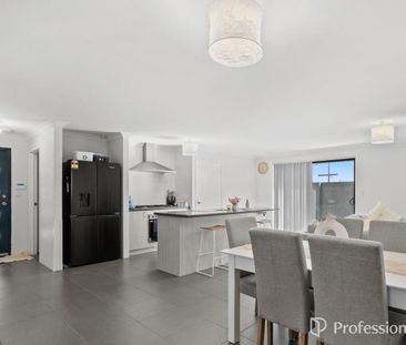 39 Grandis Drive, Baldivis, WA 6171 - Photo 2