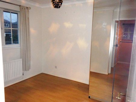 3 bedroom semi-detached house to rent - Photo 4