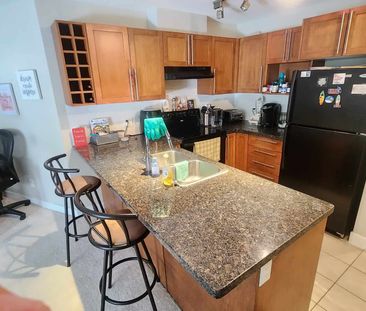 Big, Ground Floor 1 bed + den at Waterscapes - Photo 2