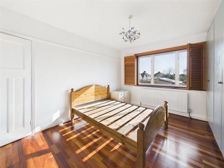 3 bedroom semi-detached house to rent - Photo 4