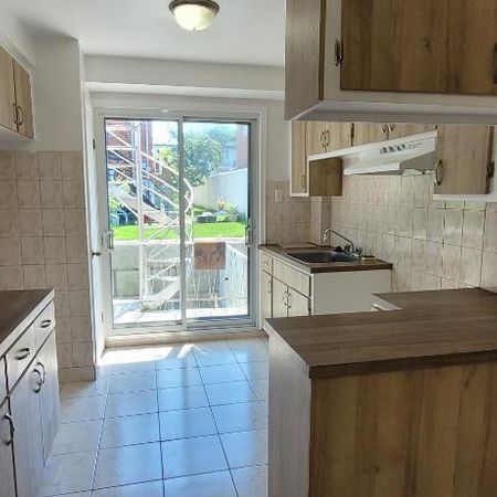 St. Léonard 4.5 avec entrée privée - AOÛT - Photo 3