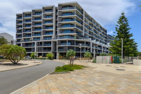 Stunning Ocean Front Living in Port Coogee! - Photo 4