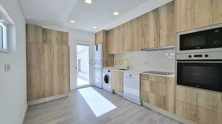 House T2 in Encarnação, Mafra - Photo 4