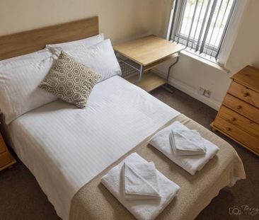 4 bedroom house share to rent - Photo 3