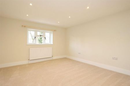 3 bedroom detached house to rent - Photo 5