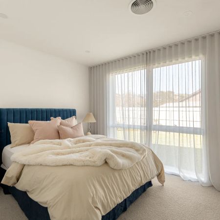 Architectural Elegance Meets Bayside Living - Photo 3