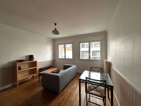 Location Appartement 2 pièces 29m² - Photo 2