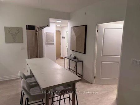 10 ROUGE VALLEY Drive W #625 - Photo 2