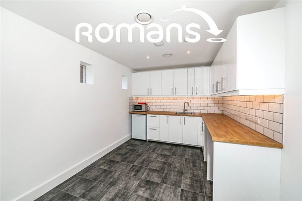 Hurst Grove, Sandford Lane, Reading, RG10 - Photo 1