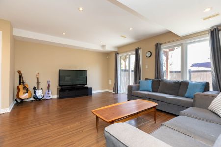 For Lease - 1130 Cawthra Road Unit# 10, Mississauga, Ontario - Photo 4