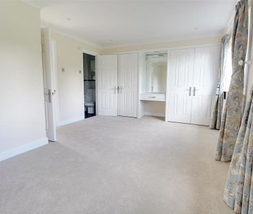 3 bedroom terraced house to rent - Photo 4