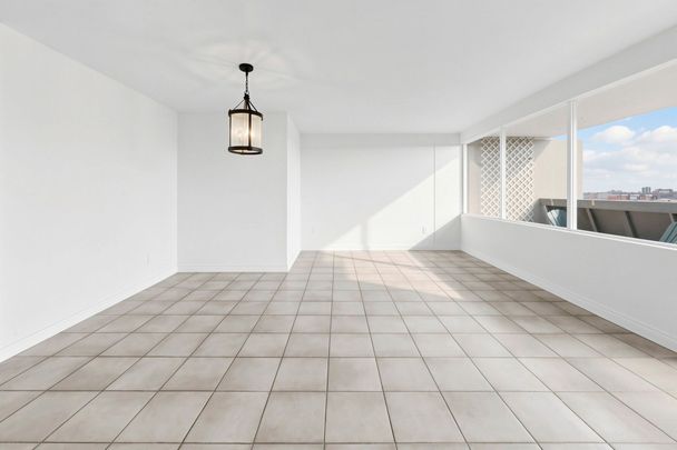 For Lease - 720 Spadina Avenue Unit# 1510, Toronto, Ontario - Photo 1