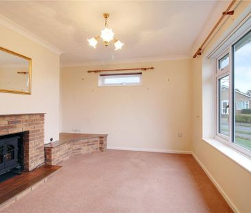 3 bedroom bungalow to rent - Photo 1