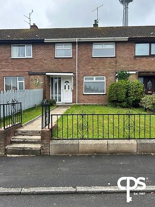 28 Glenfield Road, Lurgan BT66 8EP - Photo 1