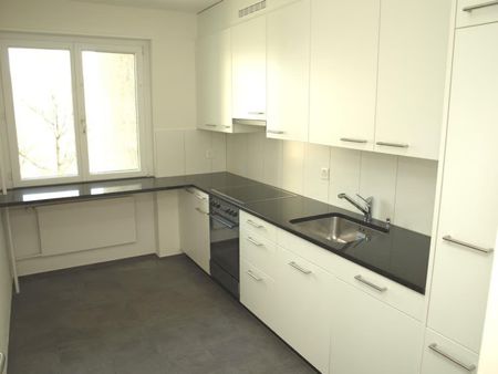 4.5 Zimmer, 81 m², 4. Stock - Photo 4