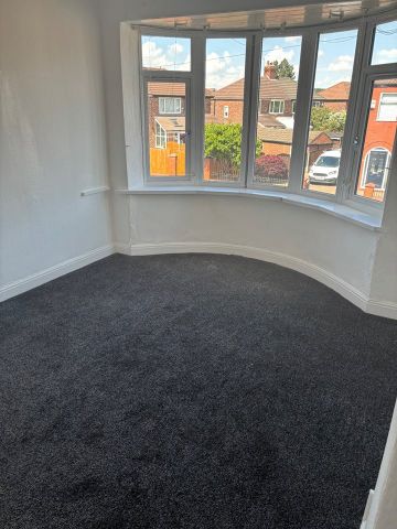 3 Bed Semi-Detached House, Brendon Avenue, M40 - Photo 2