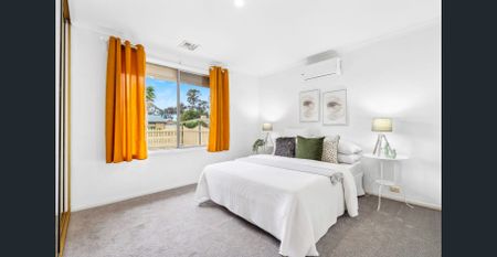 HUGE ENTERTAINING SPACE AND LARGE SHED - Photo 5