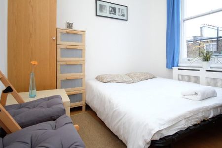 BILLS INCLUDED - Modern studio flat to rent in West Kensington, London W14 - Photo 2
