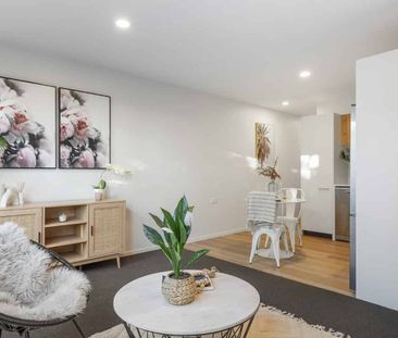 Modern 2 bedroom Home! - Photo 2