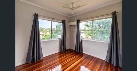 MODERN UPGRADED 3-BDROOM HIGHSET HOME - CONVENIENTLY LOCATED NEAR SPORTING OVALS AND SCHOOLS! - Photo 2