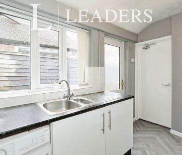 1 bedroom terraced to rent Stanton Road, Stoke-on-Trent, Staffordsh... - Photo 4