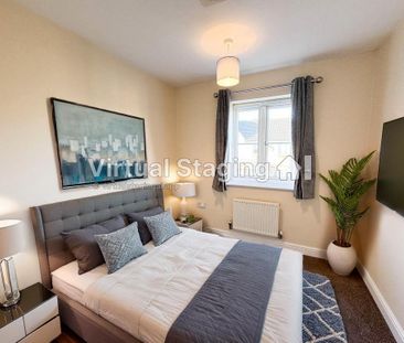 3 bedroom semi-detached house to rent - Photo 2