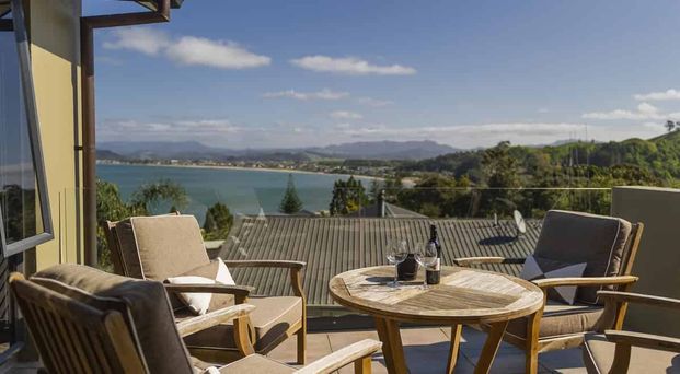 Stunning 5-Bedroom Family Home - Photo 1