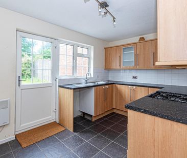 2 bedroom House To Let - Photo 4