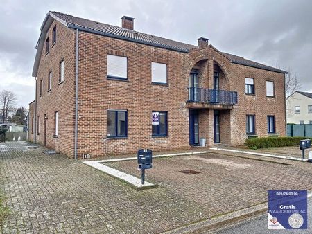 Ruim gelijkvloers appartement met centrumligging en private inkom - Foto 3